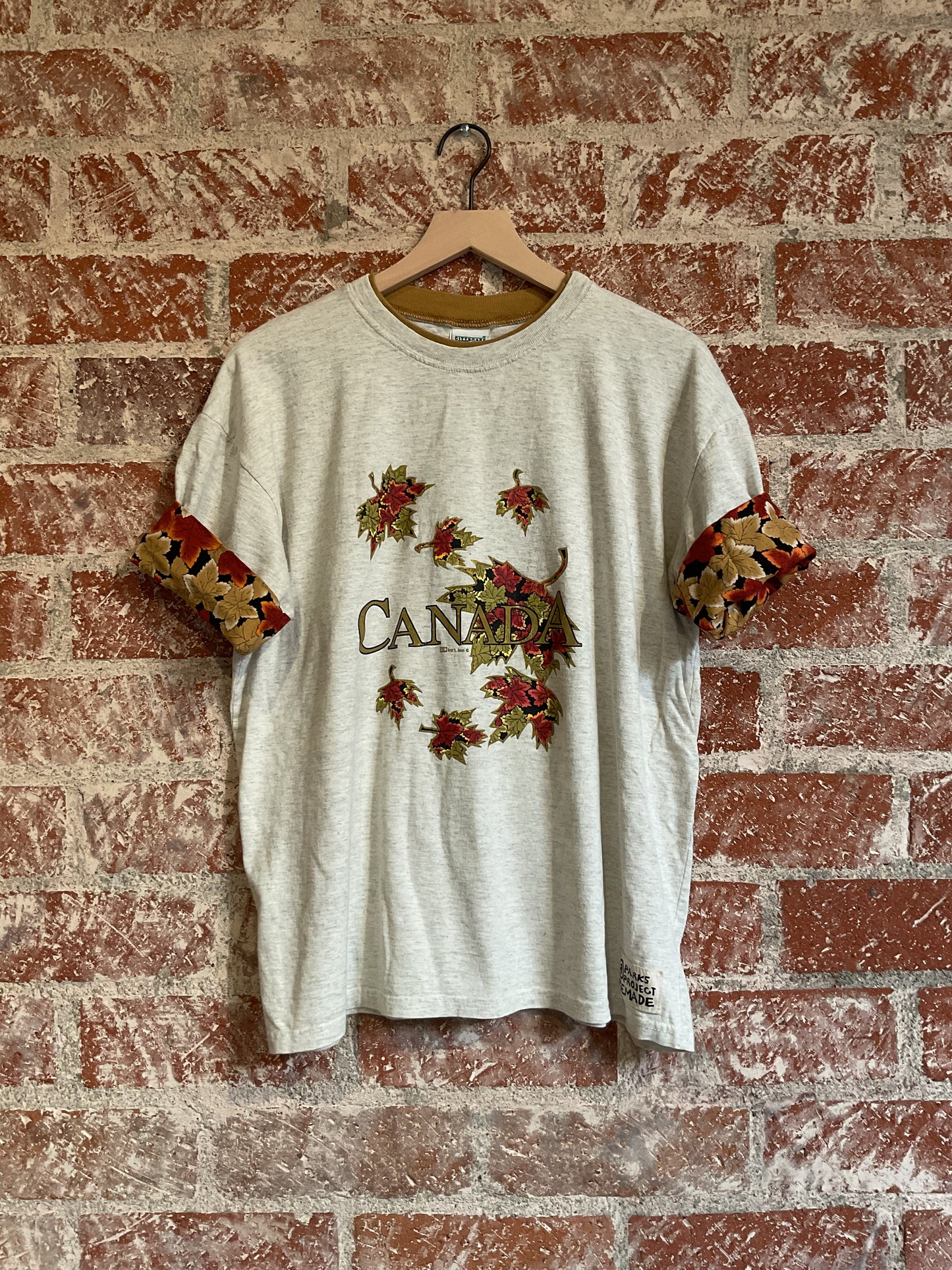 Vintage Tee: Canadian Maple Leaves
