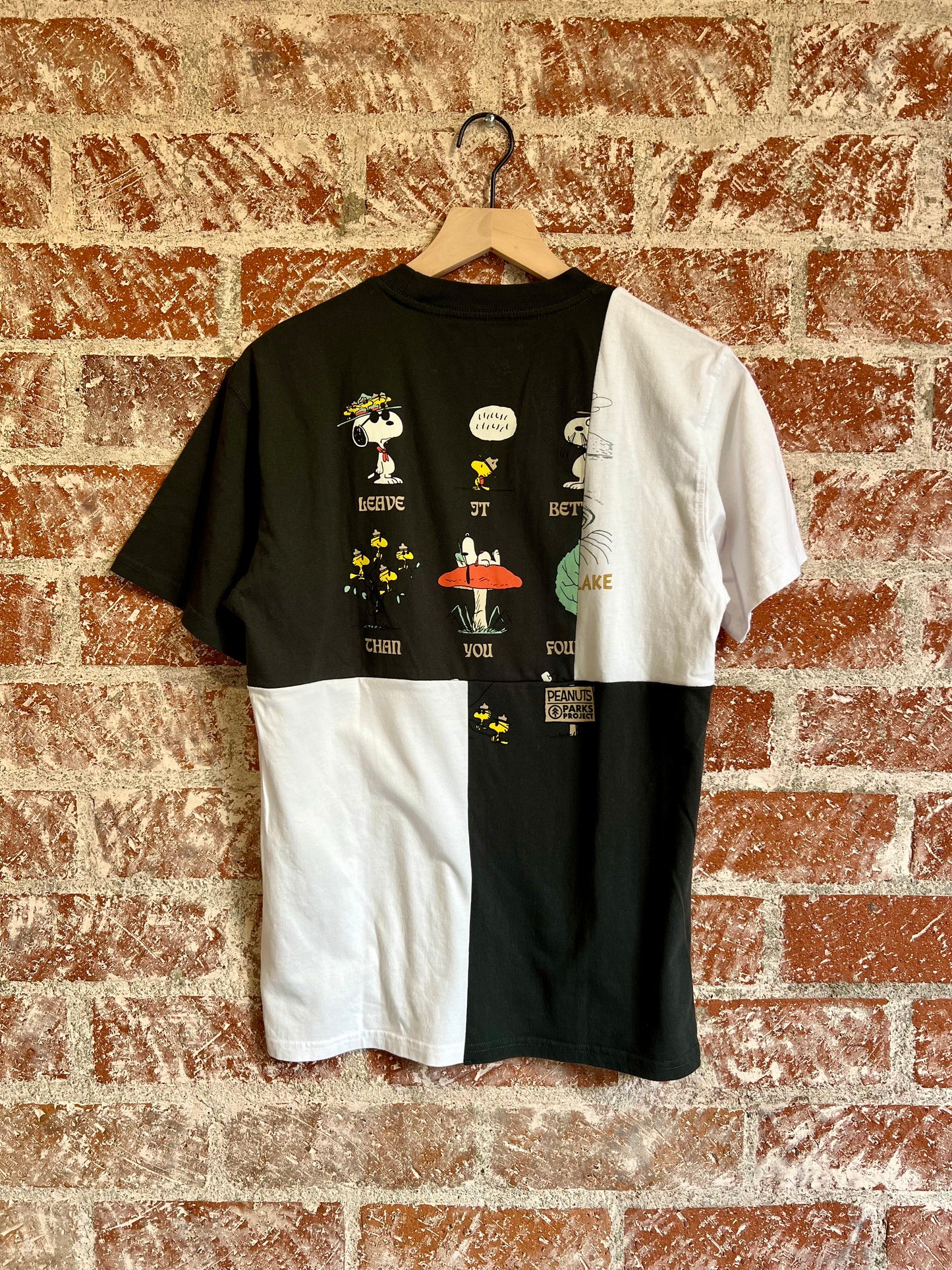 Remade Tee XS: Peanuts Leave it Better