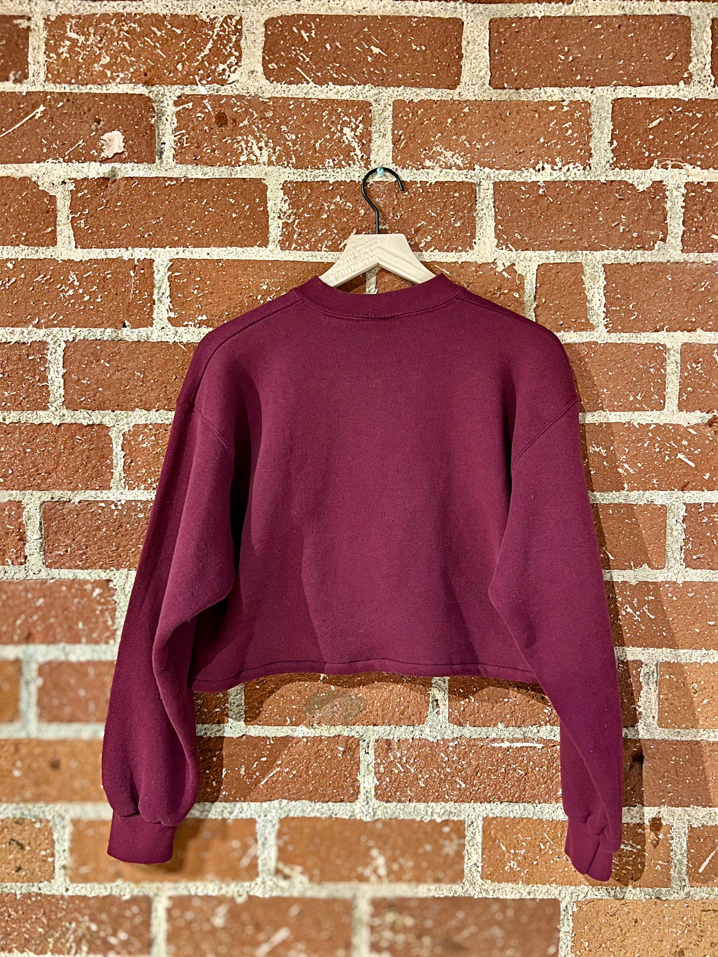 Vintage Cropped Crew M: Cape Cod Lighthouse