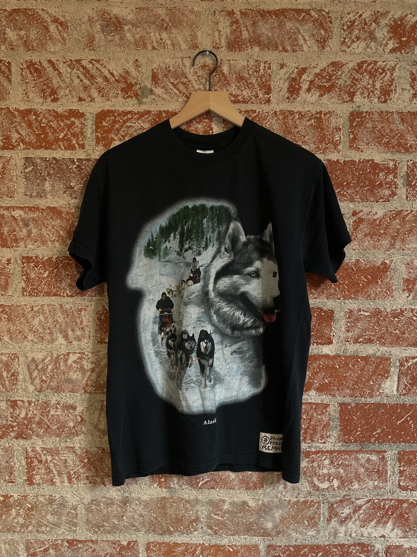 Vintage Tee: Alaskan Sled Dogs