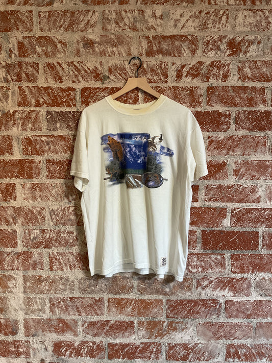 Vintage Tee: Growling and Howling, Alaska