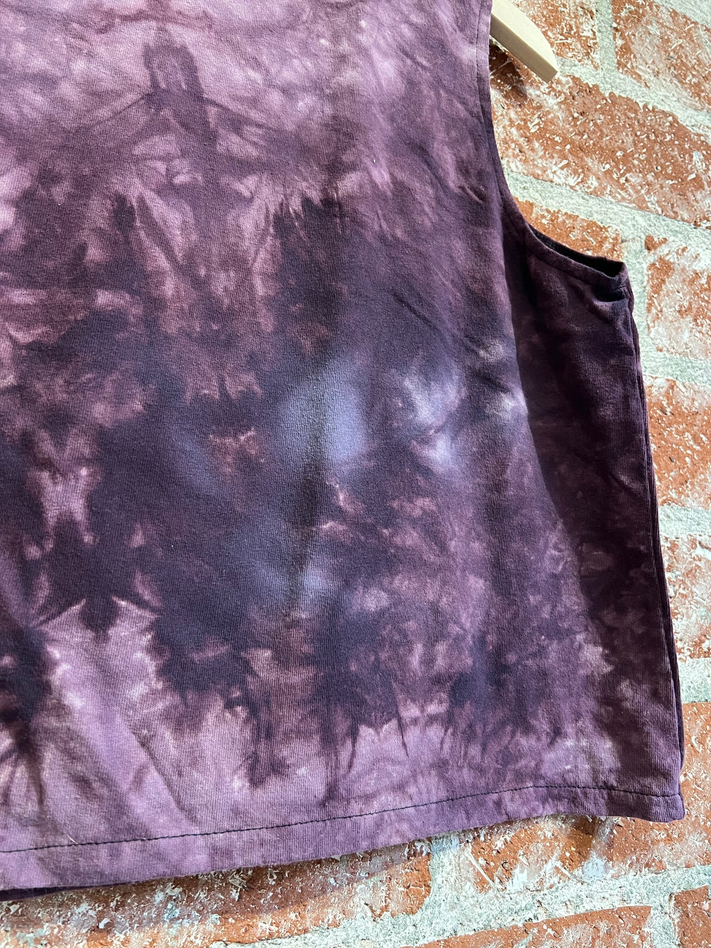 Remade: Recut Tank: Dye Wolves