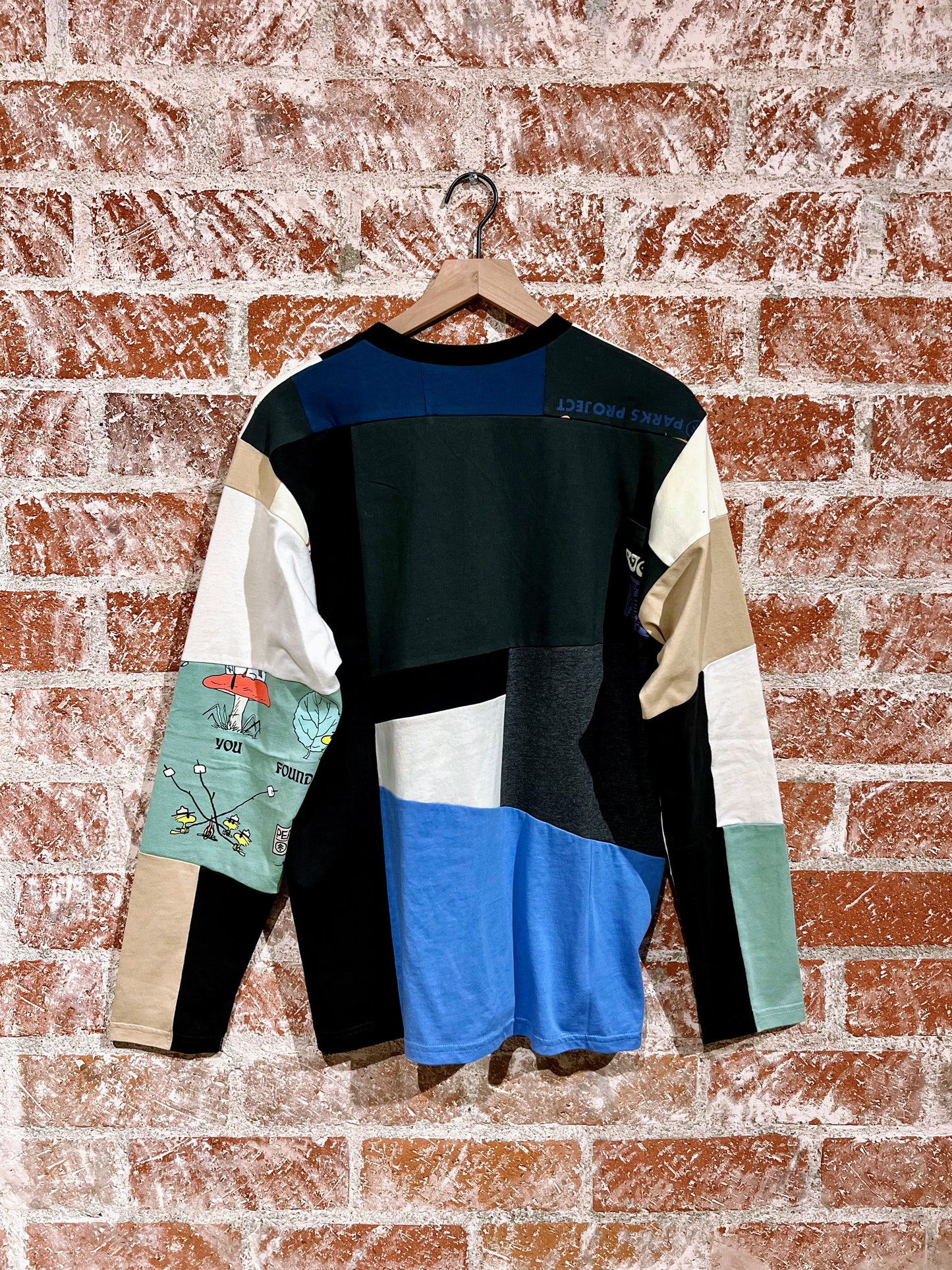 Remade Tee L: Peanuts Leave it Better