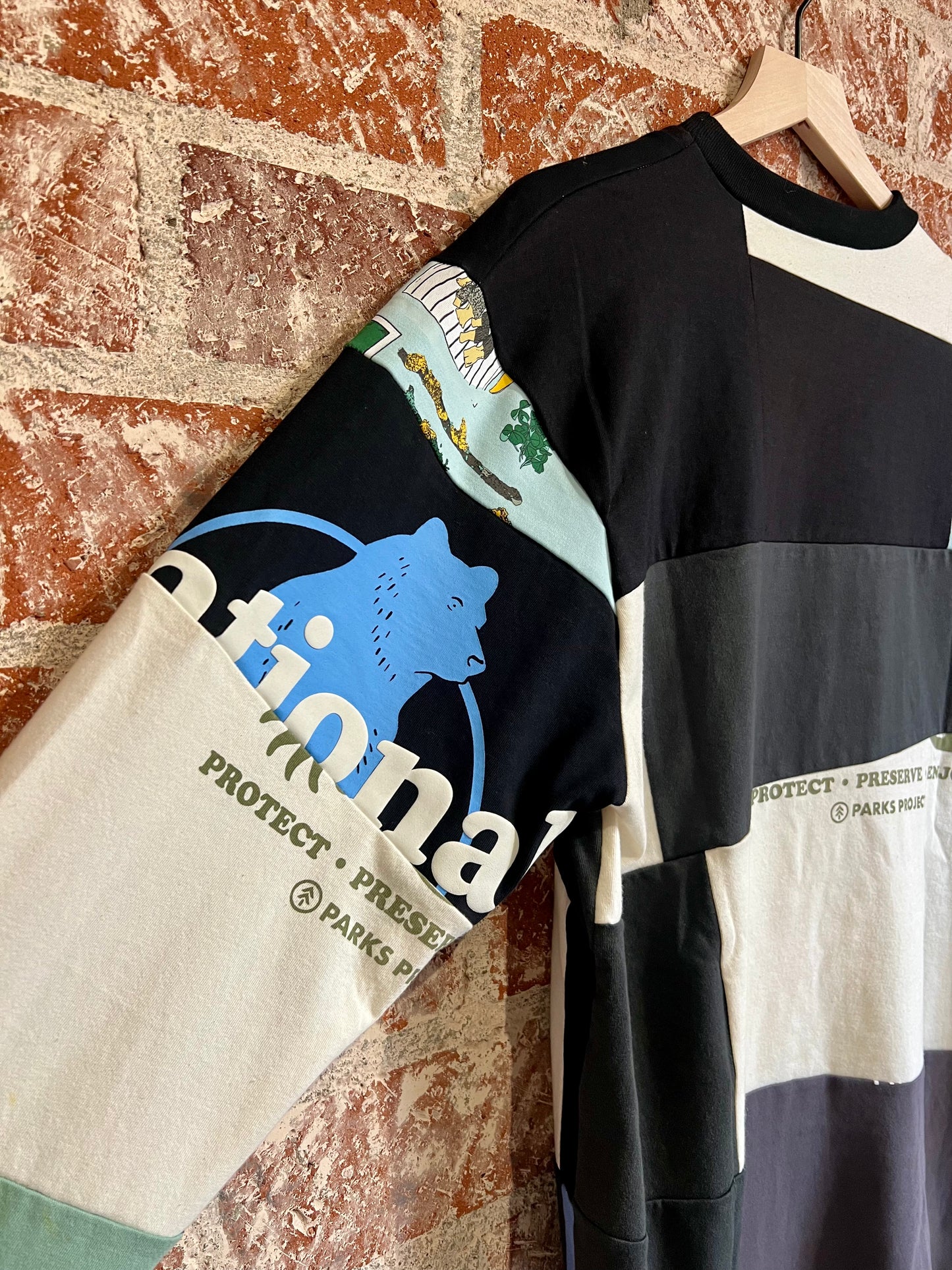 Remade Tee XL: Dr. Seuss Leave it Better