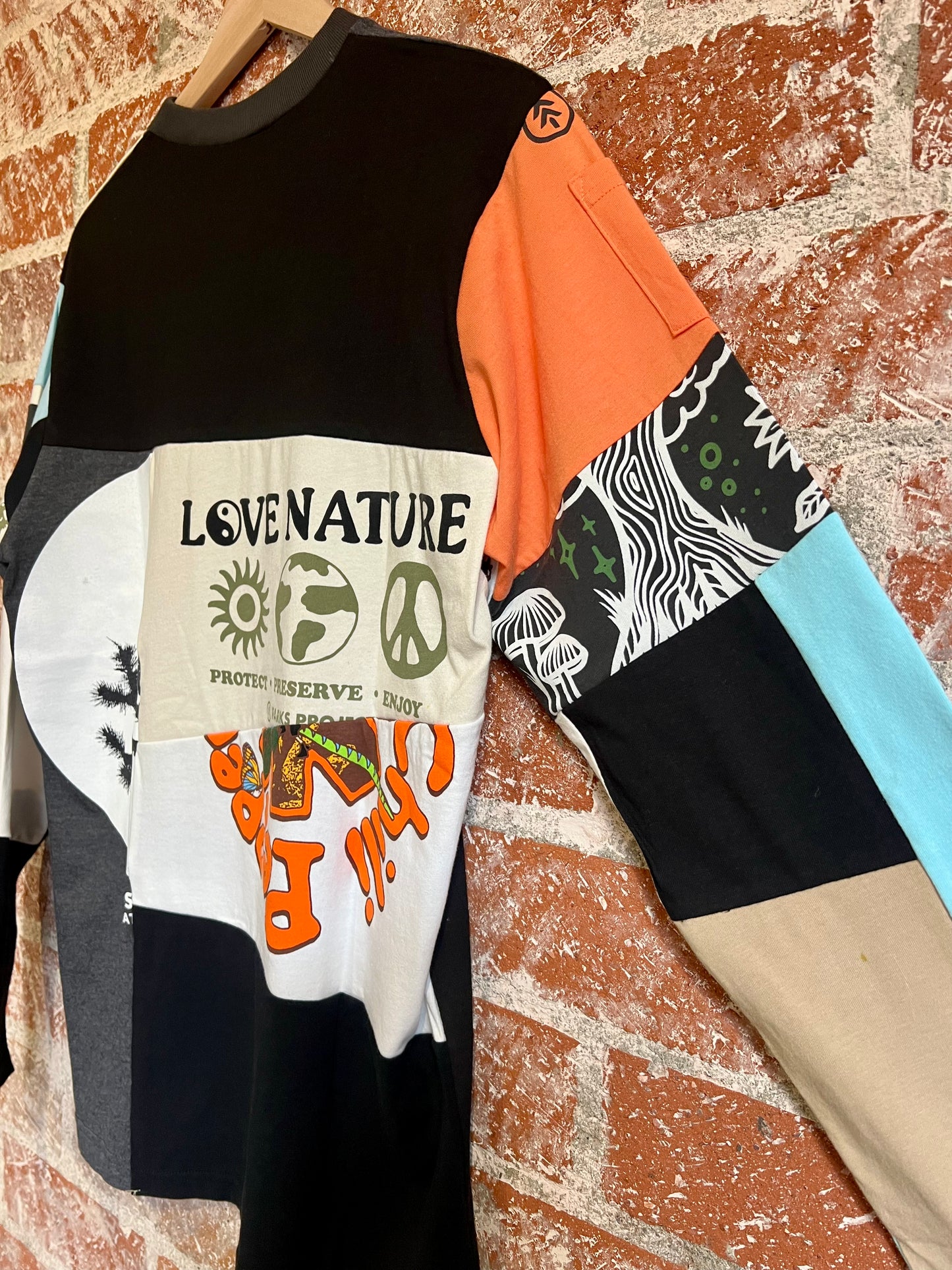 Remade Tee L: Dr. Seuss Love Nature