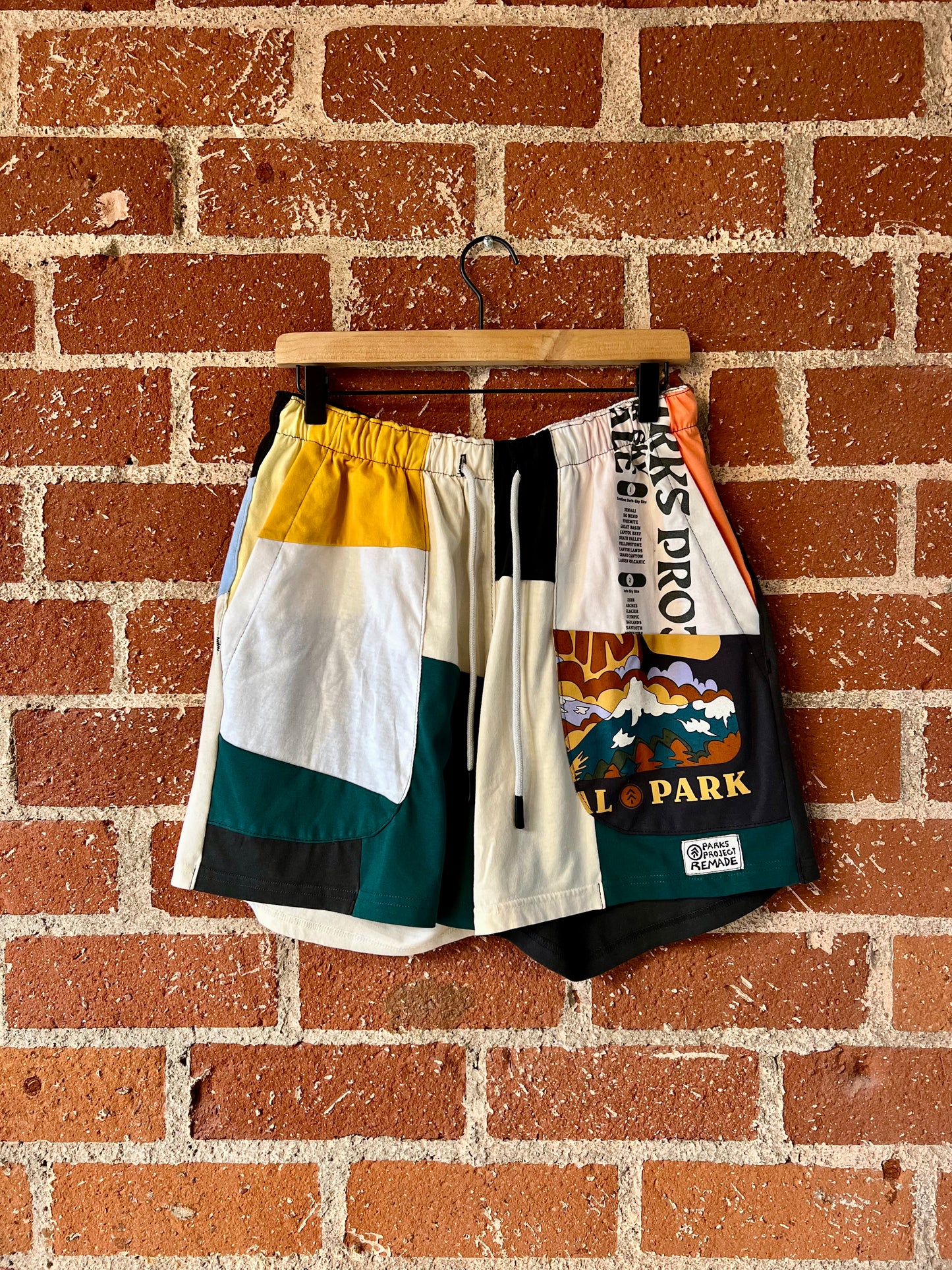 Remade Shorts L: Dark Sky