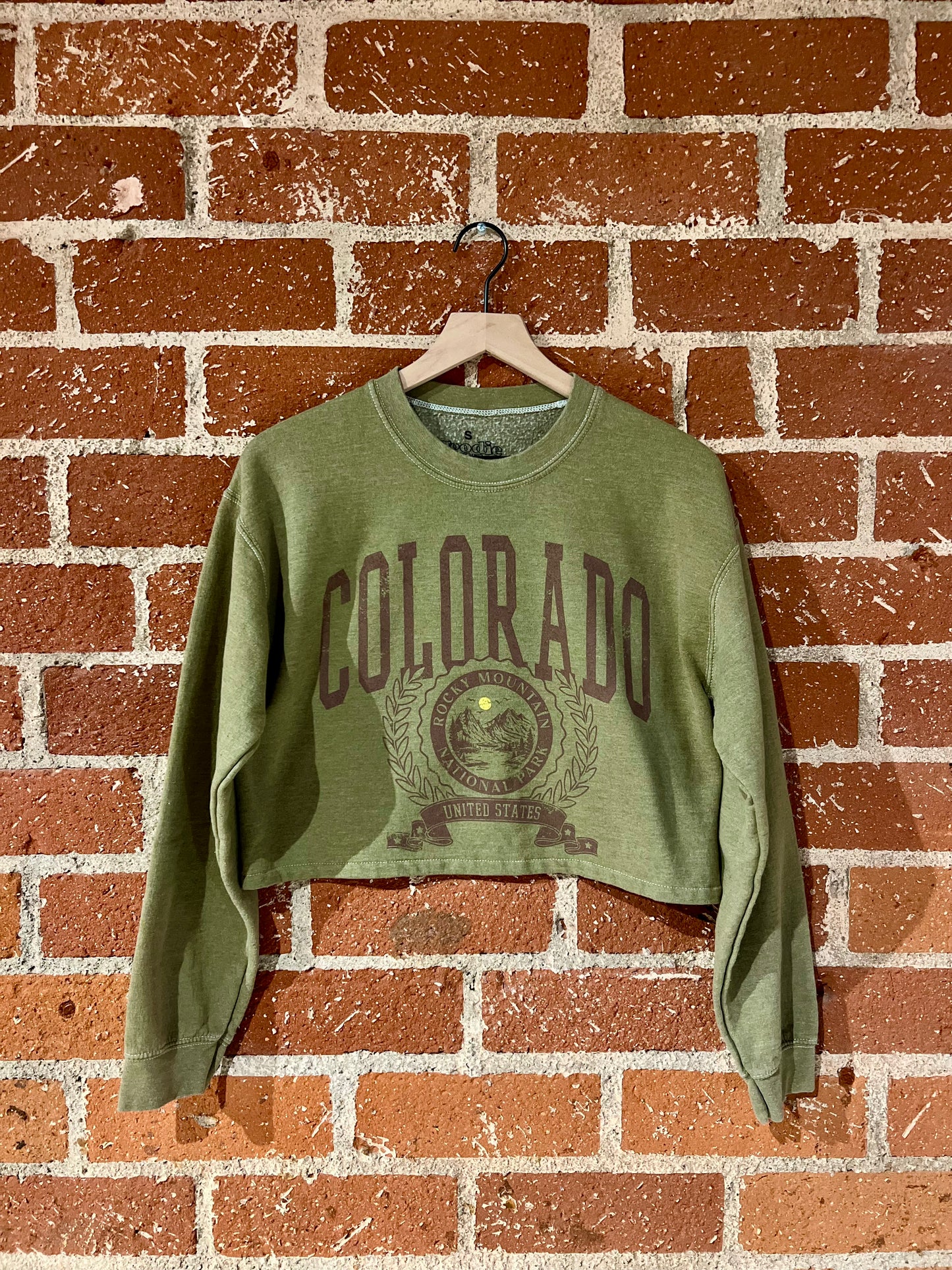Vintage Cropped Crew S: Rocky Mountain National Park