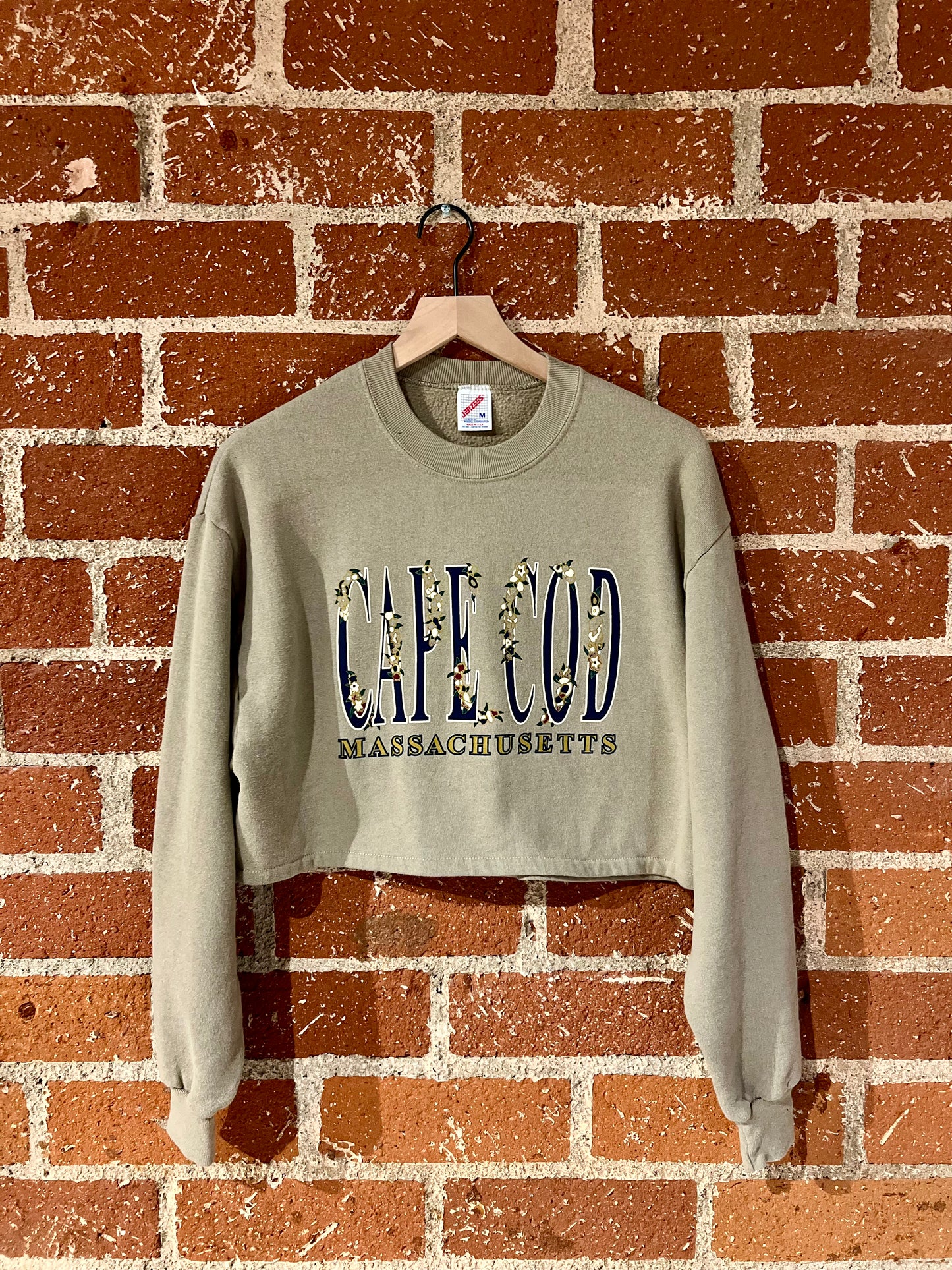Vintage Cropped Crew M: Cape Cod Floral