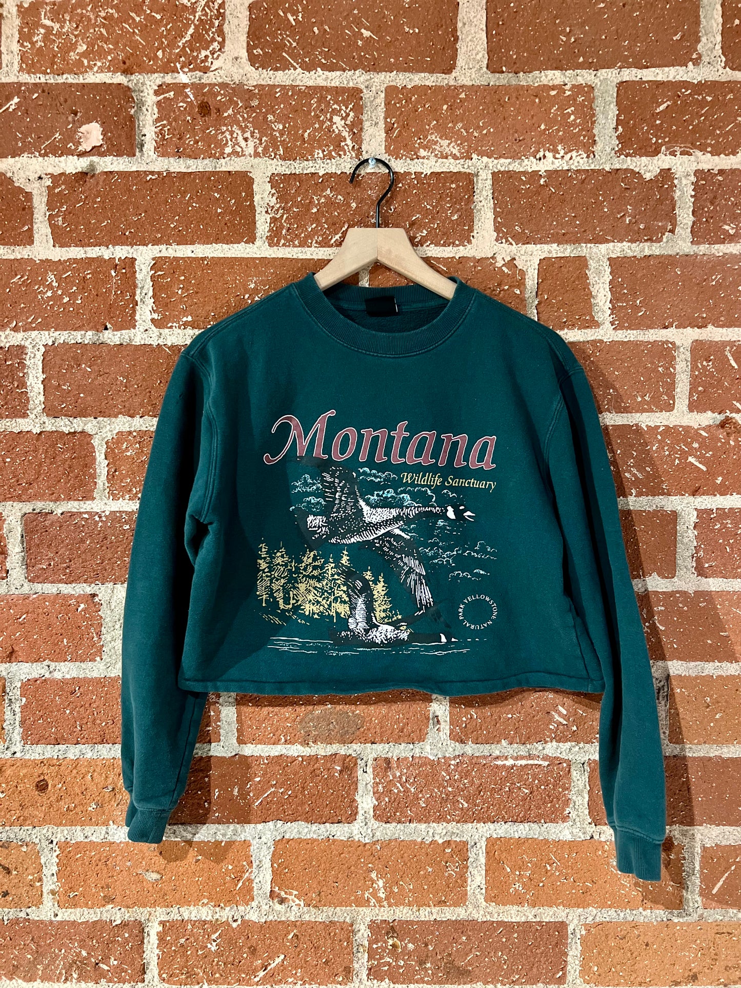 Vintage Cropped Crew M: Montana Wildlife Sanctuary