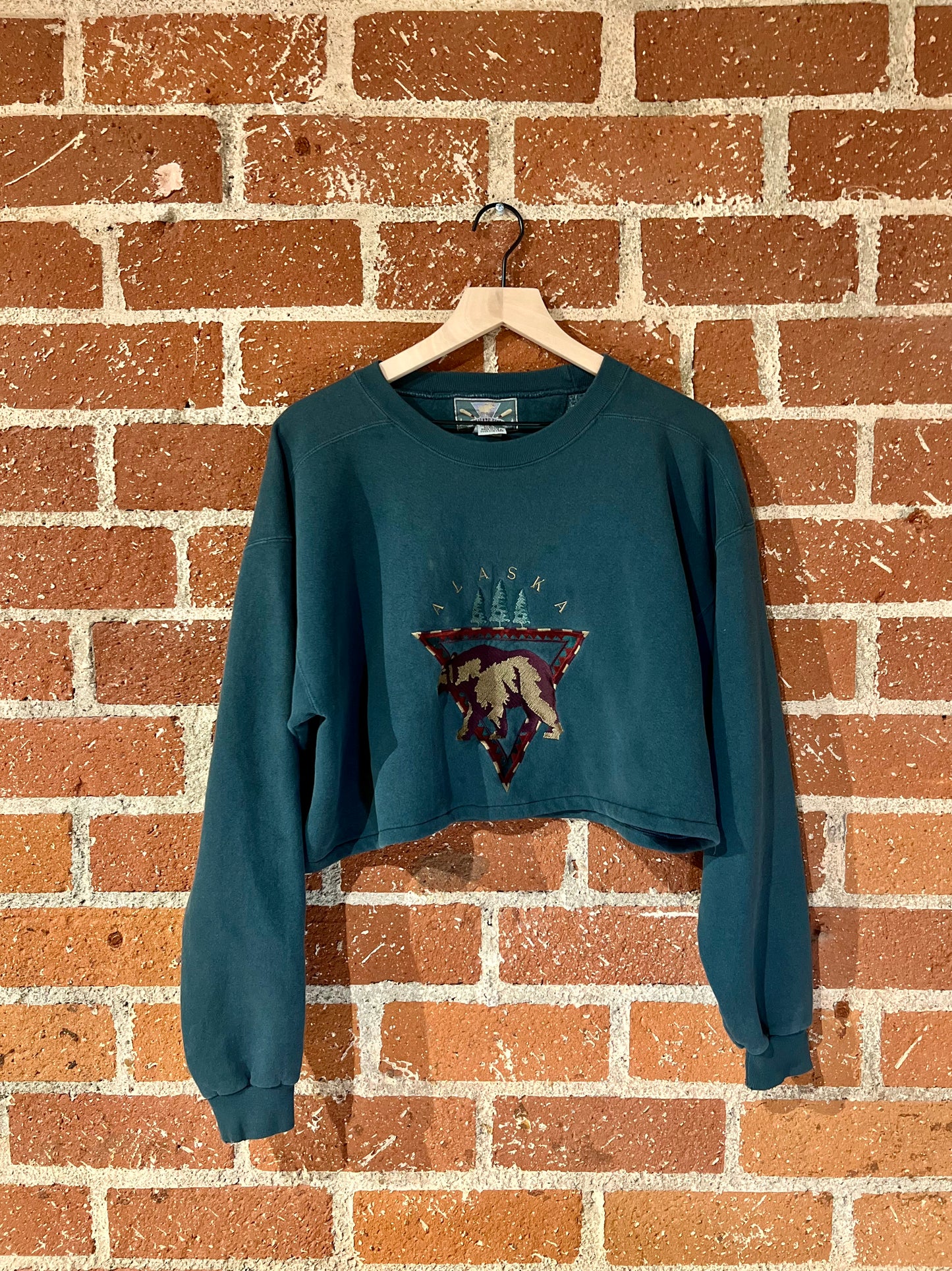 Vintage Cropped Crew L: Alaska Bear