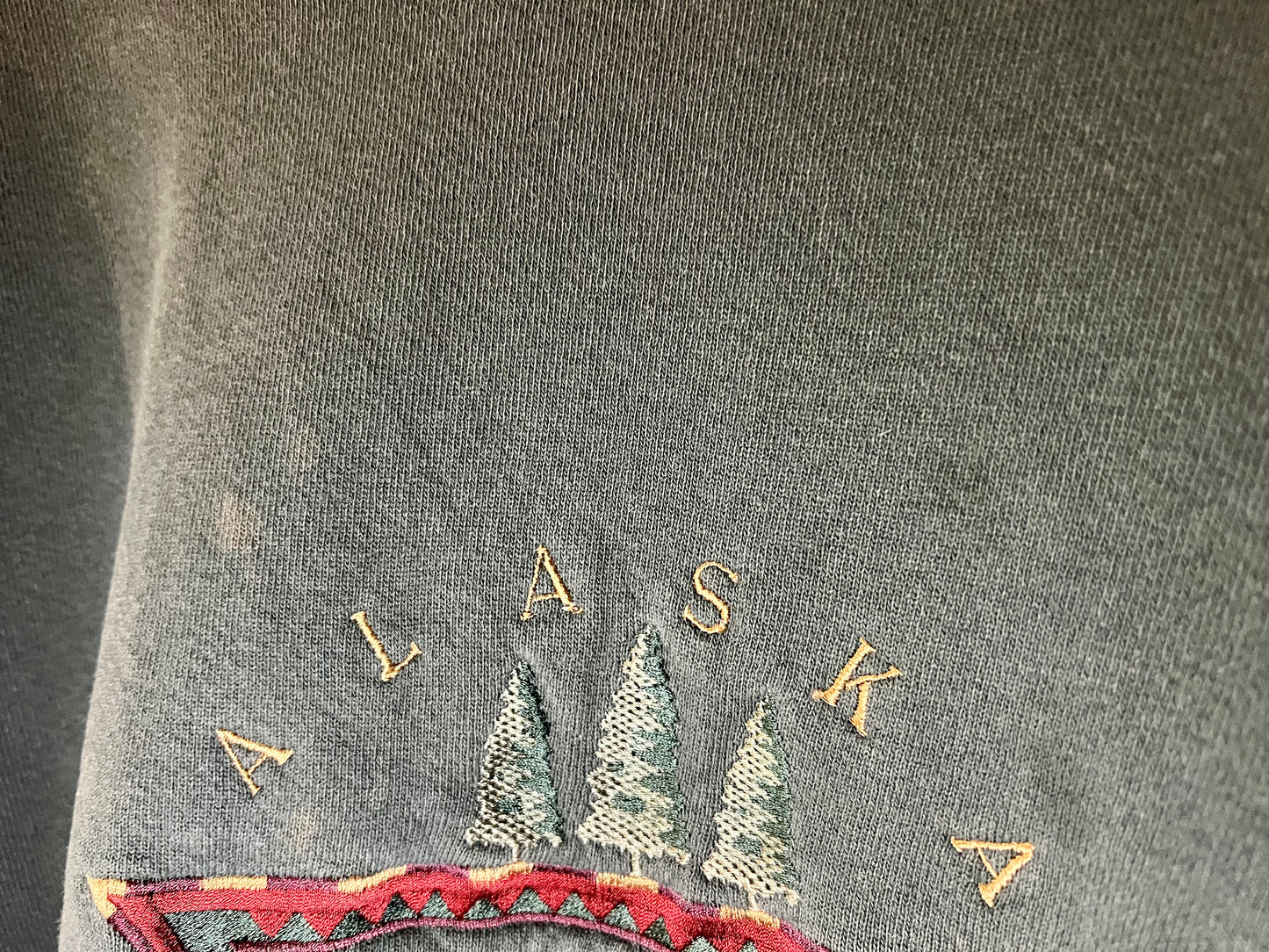 Vintage Cropped Crew L: Alaska Bear