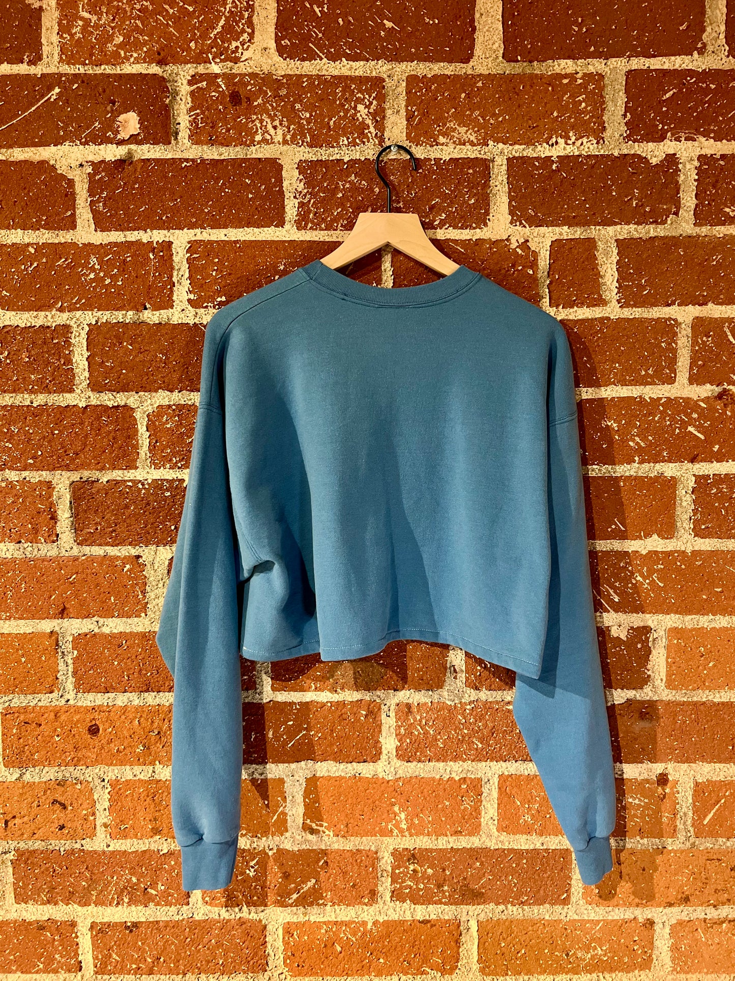 Vintage Cropped Crew L: Alaskan Wildlife