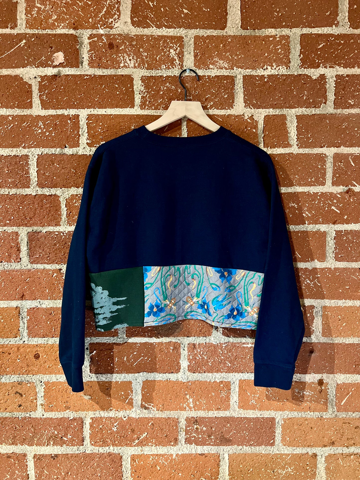 Vintage Remade Cropped Crew M: Rocky Mountains