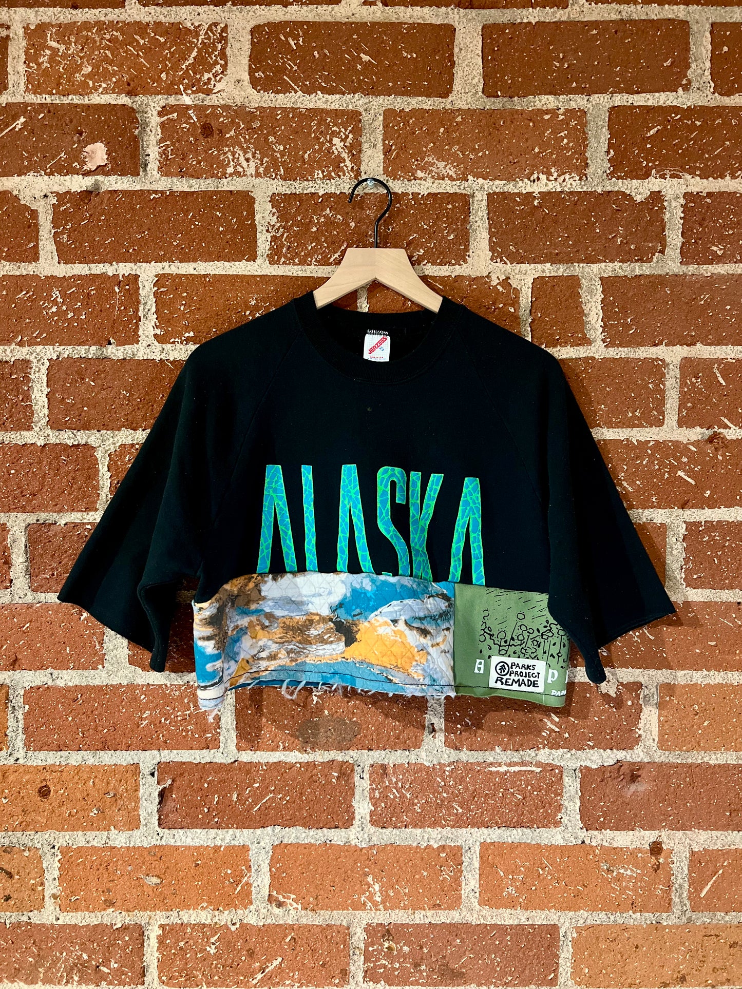 Vintage Remade Cropped Crew M: Preserve Alaska