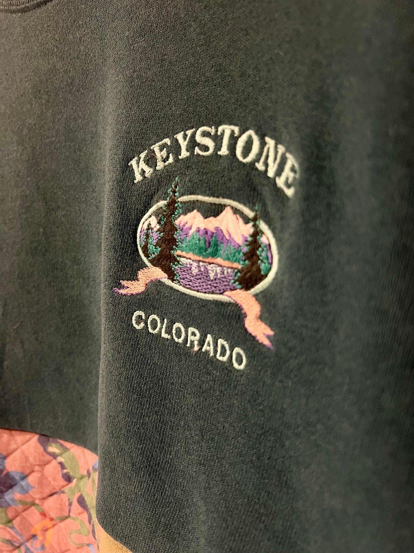 Vintage Remade Cropped Crew XL: Keystone, CO